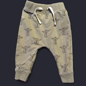 !Kids 3/$10 Bundle! Baby GAP Yoda Green Jogger Pants